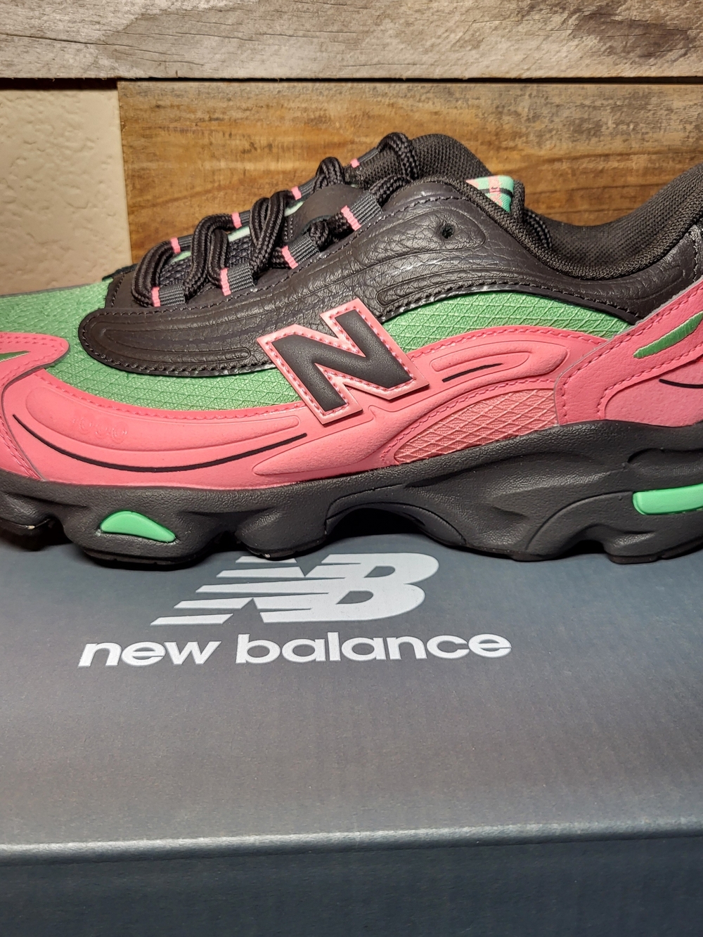 *NEW* New Balance 1000 Black/Pink/Green "Watermelon" Size 5Y Women's Size 6.5